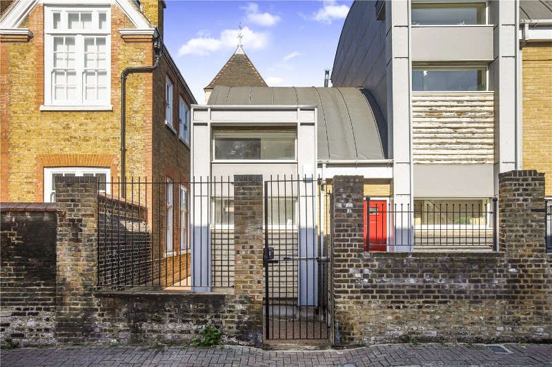 Sans Walk, London, EC1R