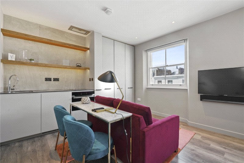 Pinehurst Court, London, W11