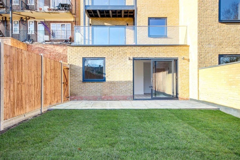 Brownlow Road, London, N11