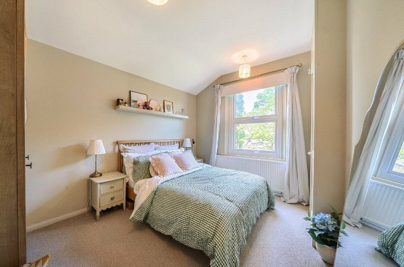 Ommaney Road, London, SE14