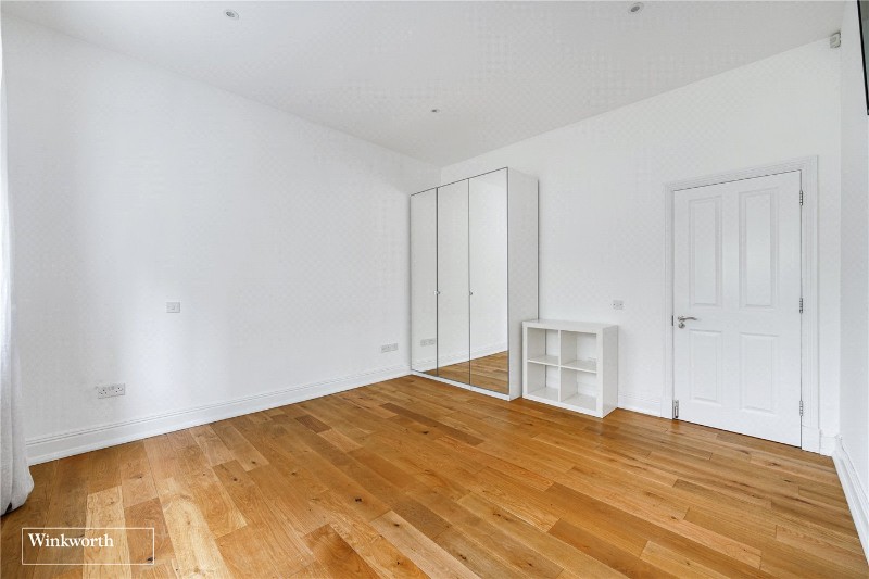 Grove Park Road, Chiswick, W4