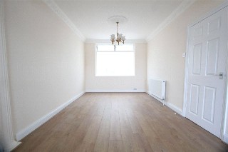 Hazelwood Grove, Leigh-on-Sea, Essex, SS9