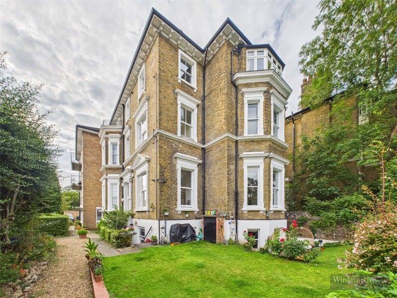 Uxbridge Road, Kingston upon Thames, KT1