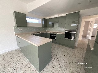 Moat Lane, Barton on Sea, New Milton, Hampshire, BH25