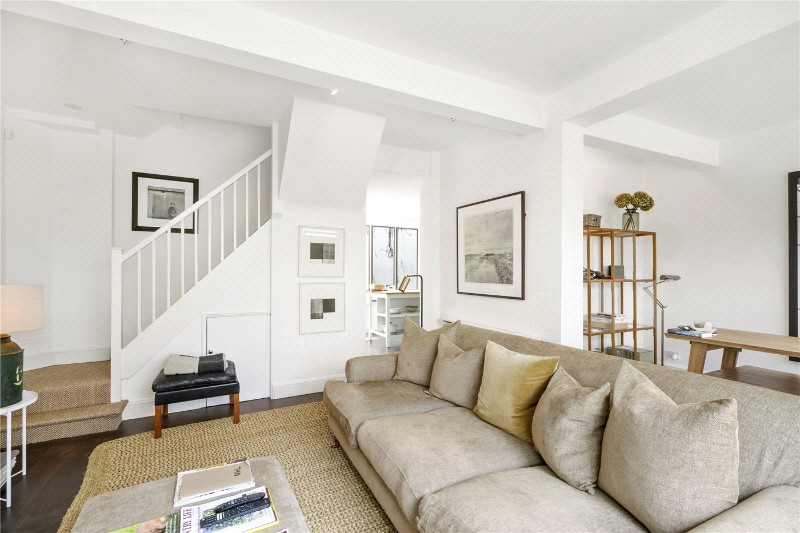 Pembridge Mews, London, W11