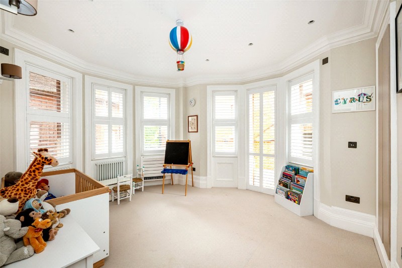 Rosary Gardens, London, SW7