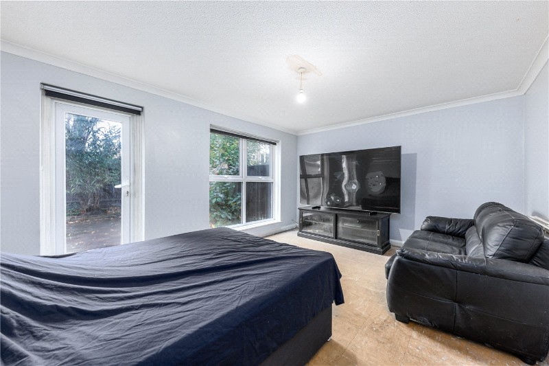 Holm Oak Close, London, SW15