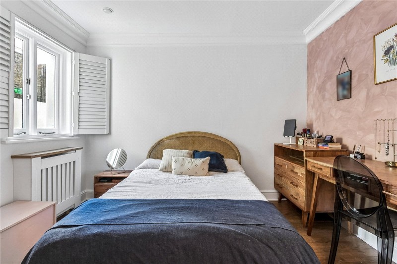 Highbury Hill, Highbury, London, N5