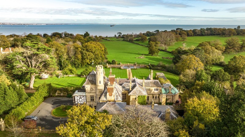 Woodlands Vale, Ryde, Isle Of Wight, PO33