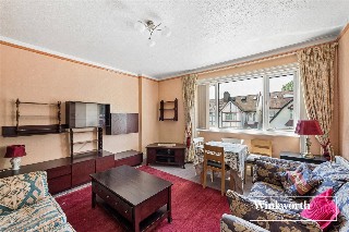 Chislehurst Avenue, North Finchley, London, N12