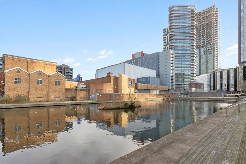 City Road, London, EC1V