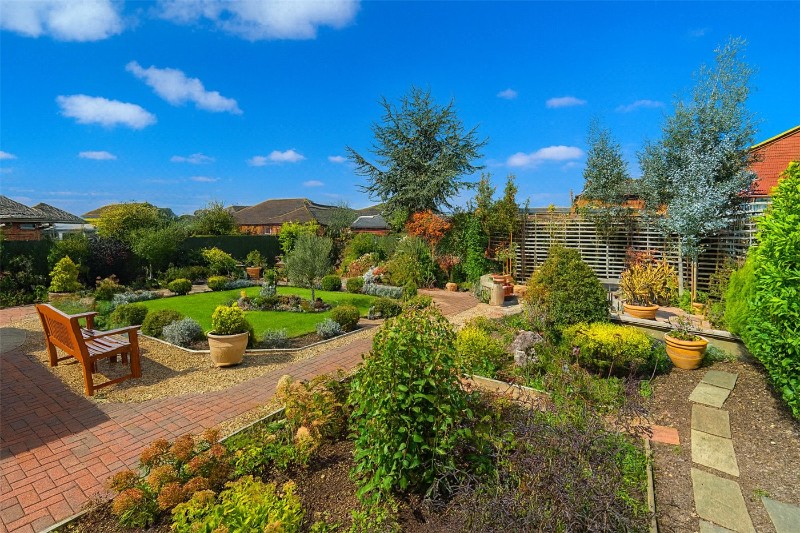 Pegasus Grove, Bourne, Lincolnshire, PE10