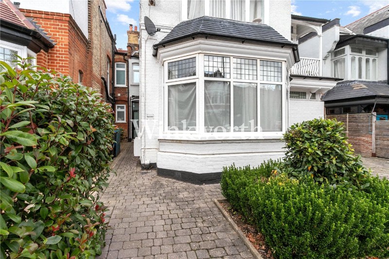 Compton Road, London, N21