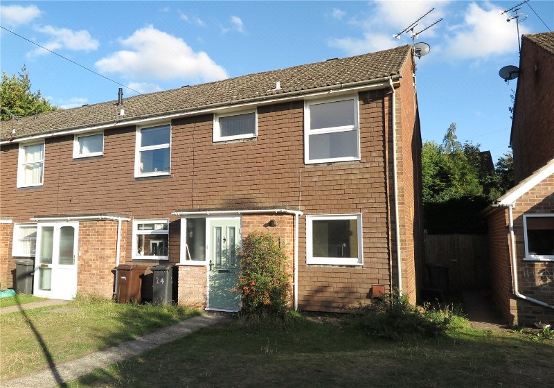 Arthur Close, Farnham, Surrey, GU9