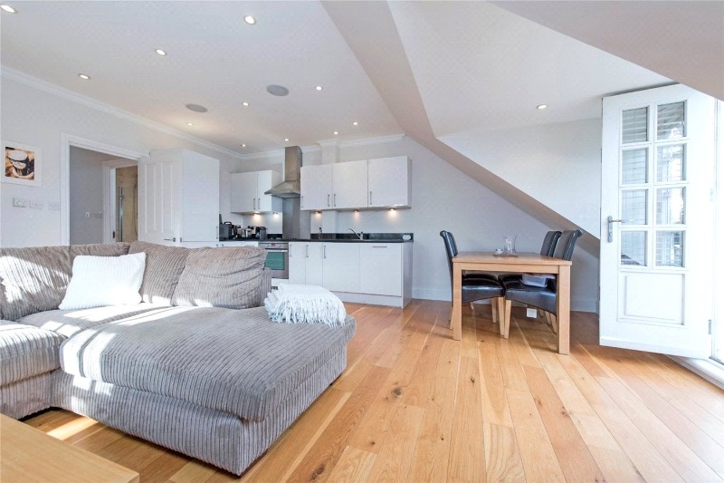 Keswick Road, London, SW15