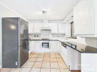 Denefield Gardens, Tilehurst, Reading, Berkshire, RG31