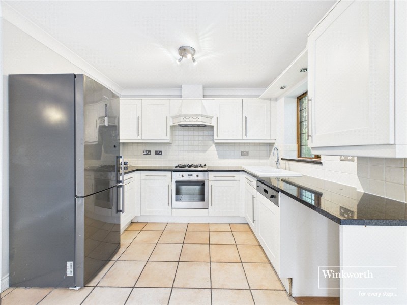 Denefield Gardens, Tilehurst, Reading, Berkshire, RG31