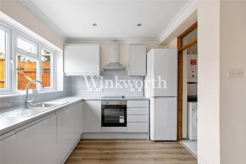 Chatsworth Drive, Enfield, EN1
