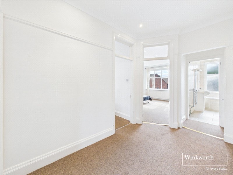 Queens Road, Hendon, London, NW4