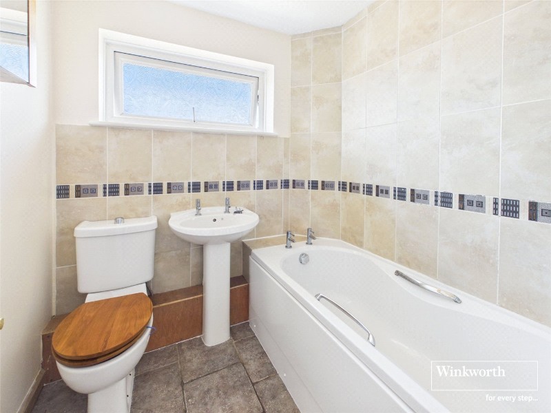 Kestrel Close, Thatcham, Berkshire, RG19
