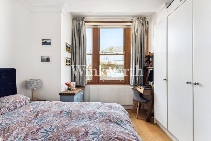 Boundary Road, London, N22