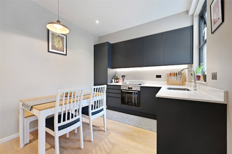 Ellerslie Road, London, W12