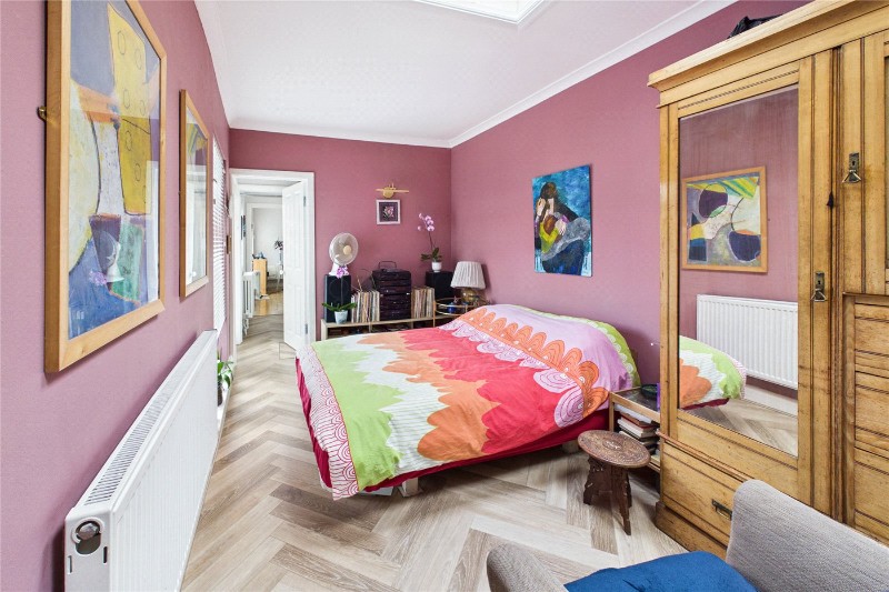 Norbury Hill, London, SW16