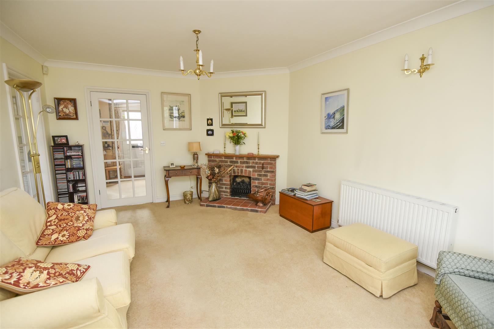 A SITTING ROOM 2.JPG
