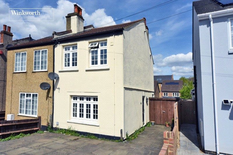 Clarkes Avenue, Worcester Park, KT4