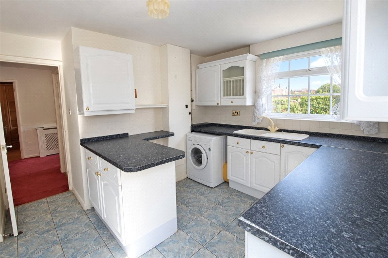Beech Close, Market Deeping, Peterborough, Lincolnshire, PE6