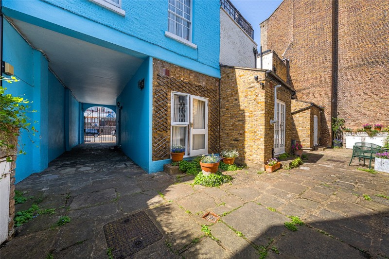 Rossmore Close, Rossmore Road, London, NW1