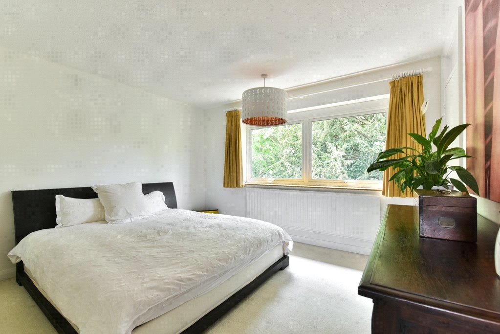 2 bedroom property for sale in Maple Road, Surbiton, KT6 (Ref SUR190015