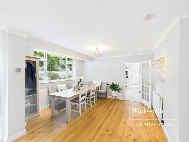 Sheep Walk, Emmer Green, Reading, Berkshire, RG4