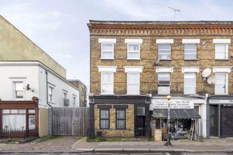 Kilburn Lane, London, W10