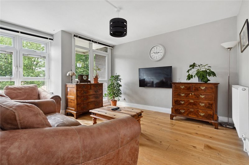 Kenninghall Road, London, E5