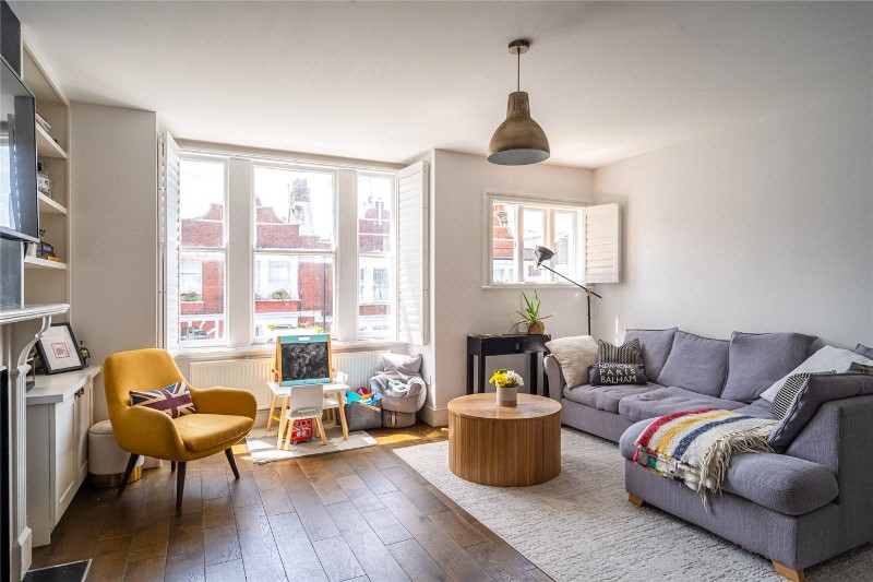 Sternhold Avenue, London, SW2