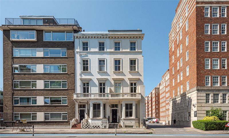 Grosvenor Road, London, SW1V