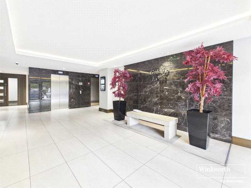 Beaufort Square, Colindale, London, NW9