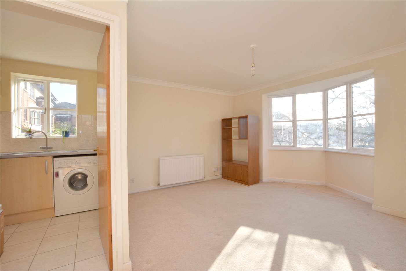 Lounge / Kitchen