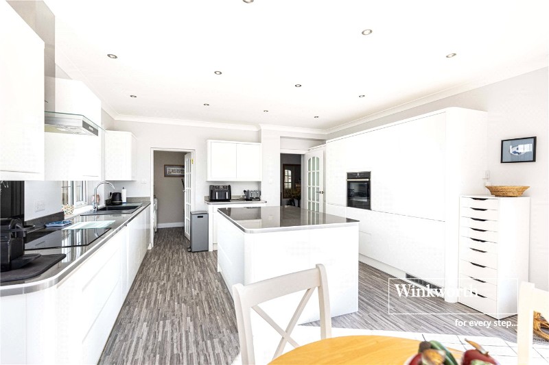 Golf Links Road, Ferndown, Dorset, BH22