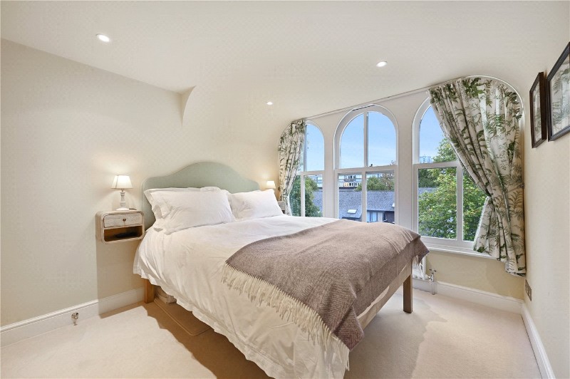 Aldridge Road Villas, London, W11