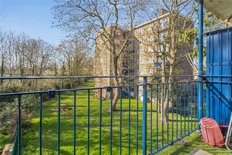Queen Elizabeth's Close, London, N16