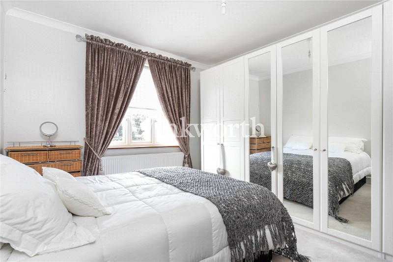 Edenbridge Road, Enfield, EN1