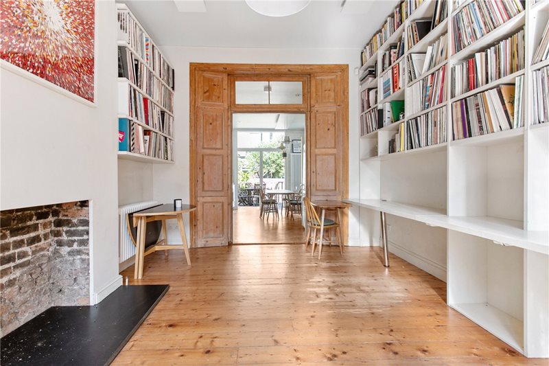 Brownswood Road, London, N4