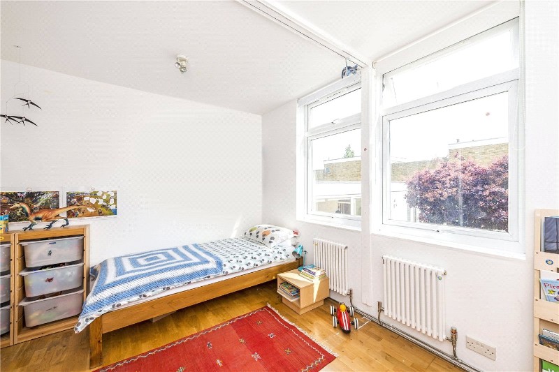 Cherry Laurel Walk, London, SW2