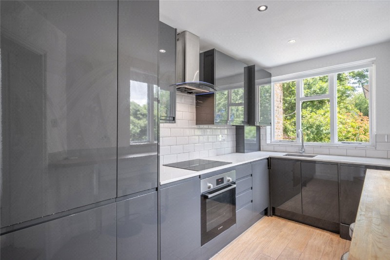 Randolph Avenue, London, W9