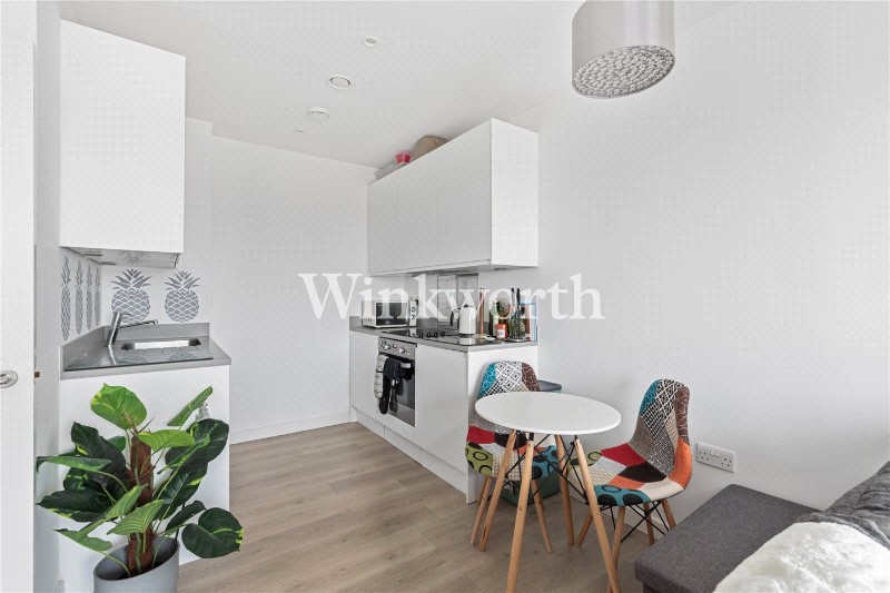 Apple Tree Road, London, N17