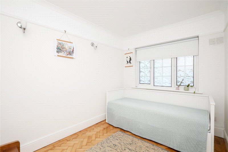 Twyford Avenue, London, W3