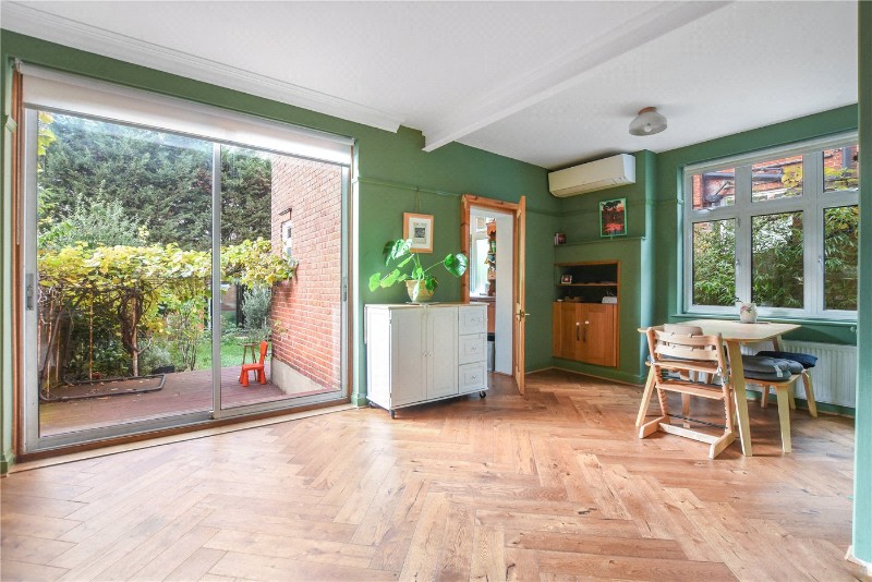 Longstone Avenue, London, NW10