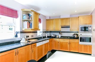 Parkgate Mews, London, N6